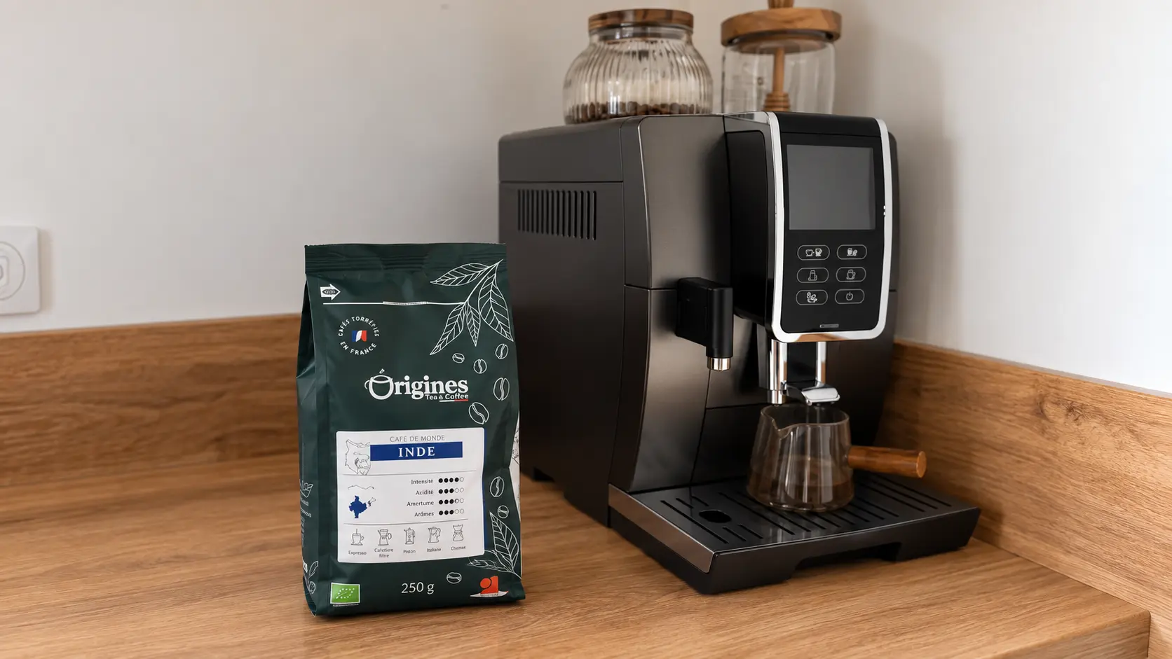 Combien de cafés peut-on faire avec 250 g de grains sur une machine DeLonghi ?